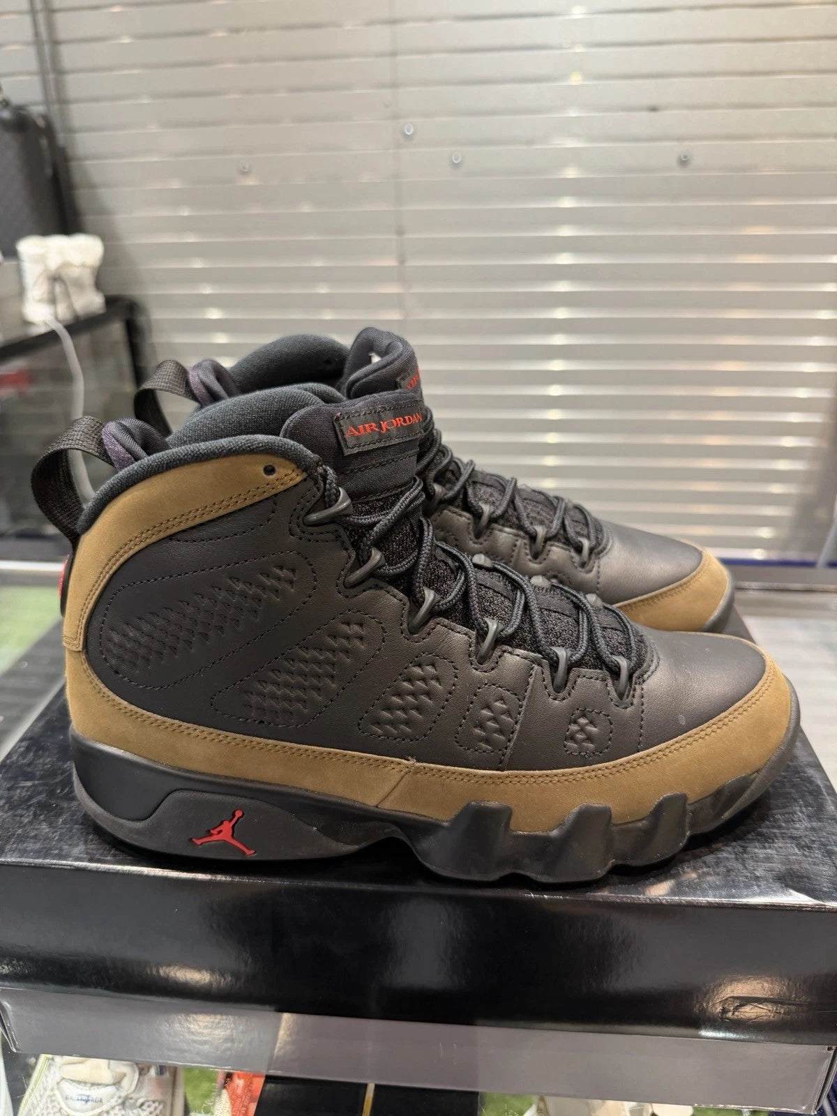 Air Jordan 9 Retro Olive
