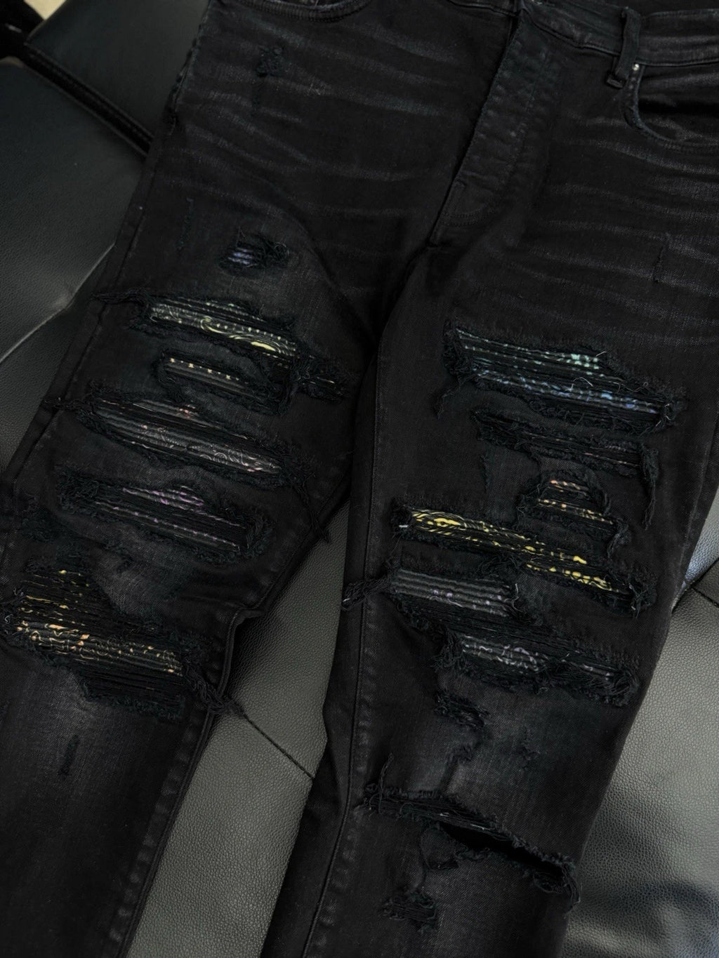 Amiri Black MX1 Color Patch Logo Jeans - Deadstockdenimla