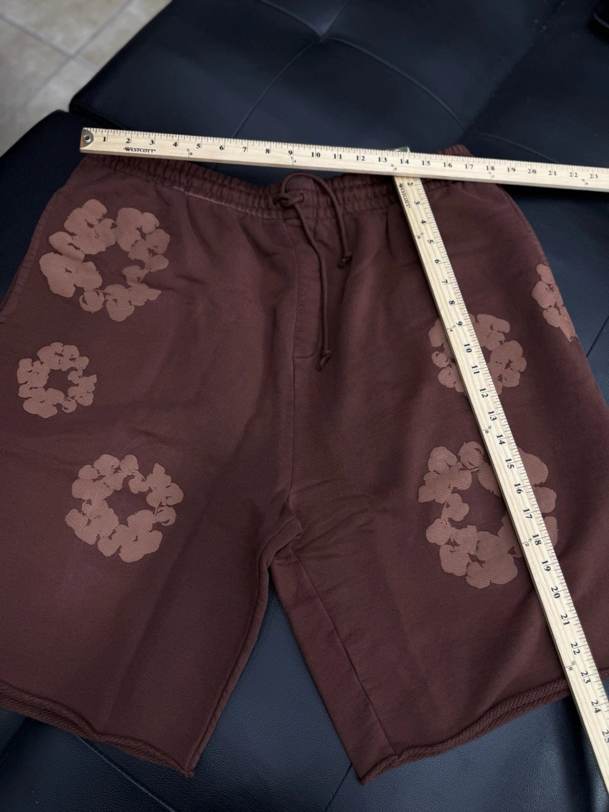Denim Tears Cotton Wreath Shorts Brown - Deadstockdenimla
