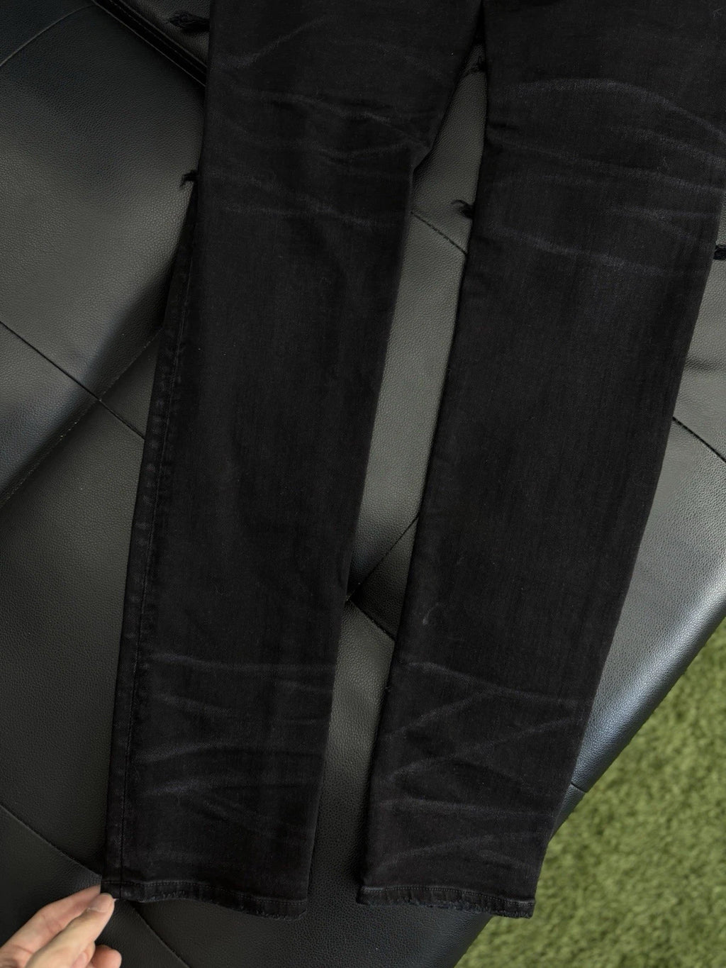 Amiri Black MX1 Color Patch Logo Jeans - Deadstockdenimla