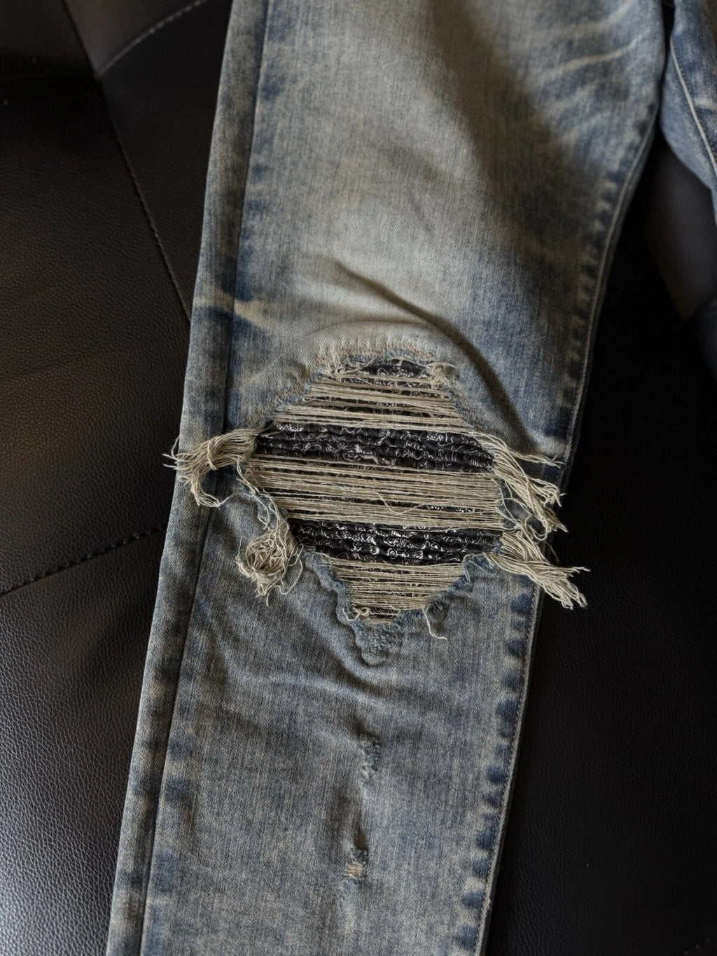 Amiri Jeans Blue MX1 Black Bandanna - Deadstockdenimla