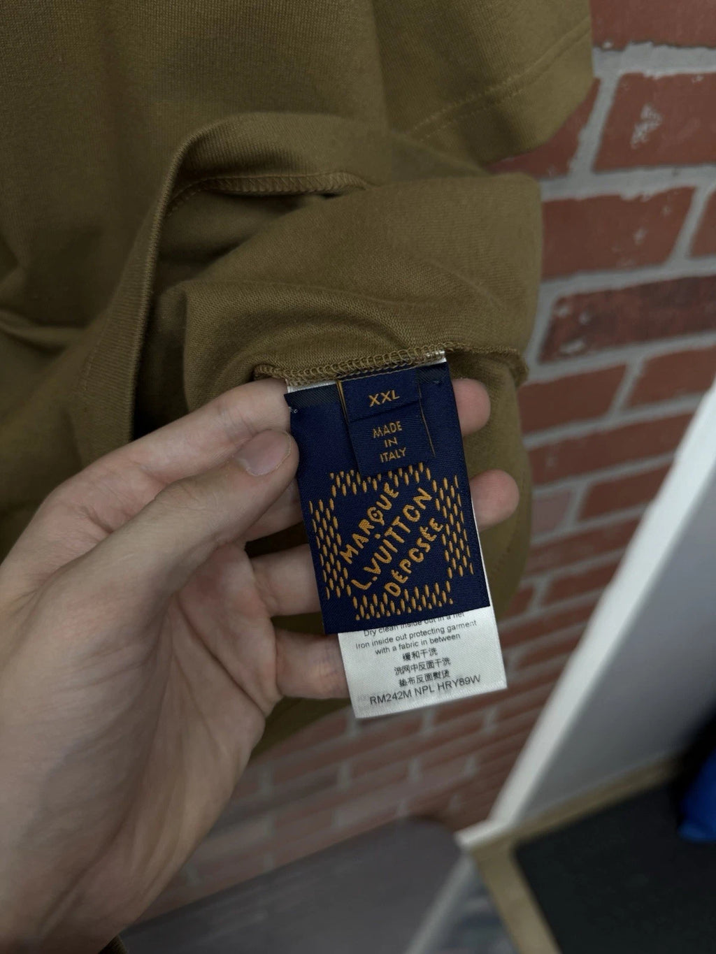 Louis Vuitton Cotton Brown “Lovers” Tee - Deadstockdenimla