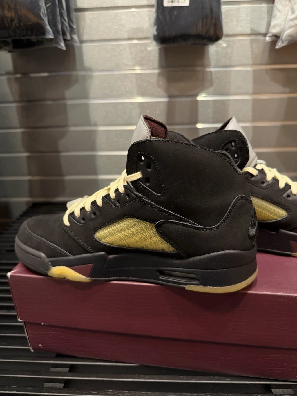 Jordan 5 Retro x A Ma Maniere Mid Dusk Black