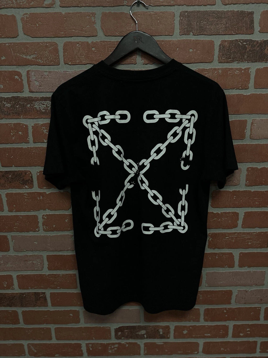 Off- Chain Over Tee Arrow Back Print T-Shirt - Deadstockdenimla