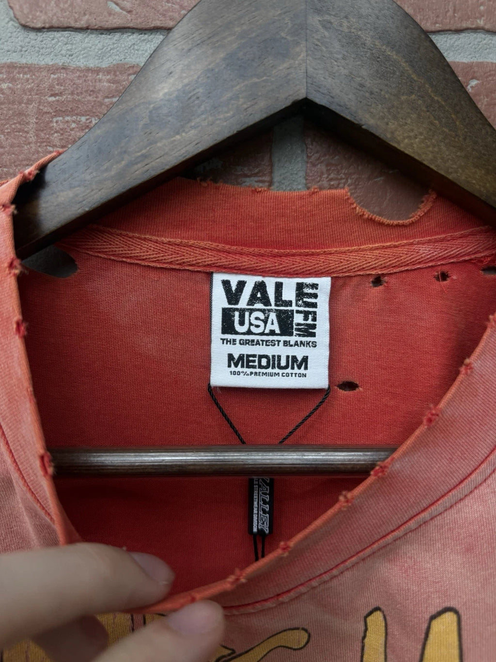 Vale Forever Summer Red Tee - Deadstockdenimla