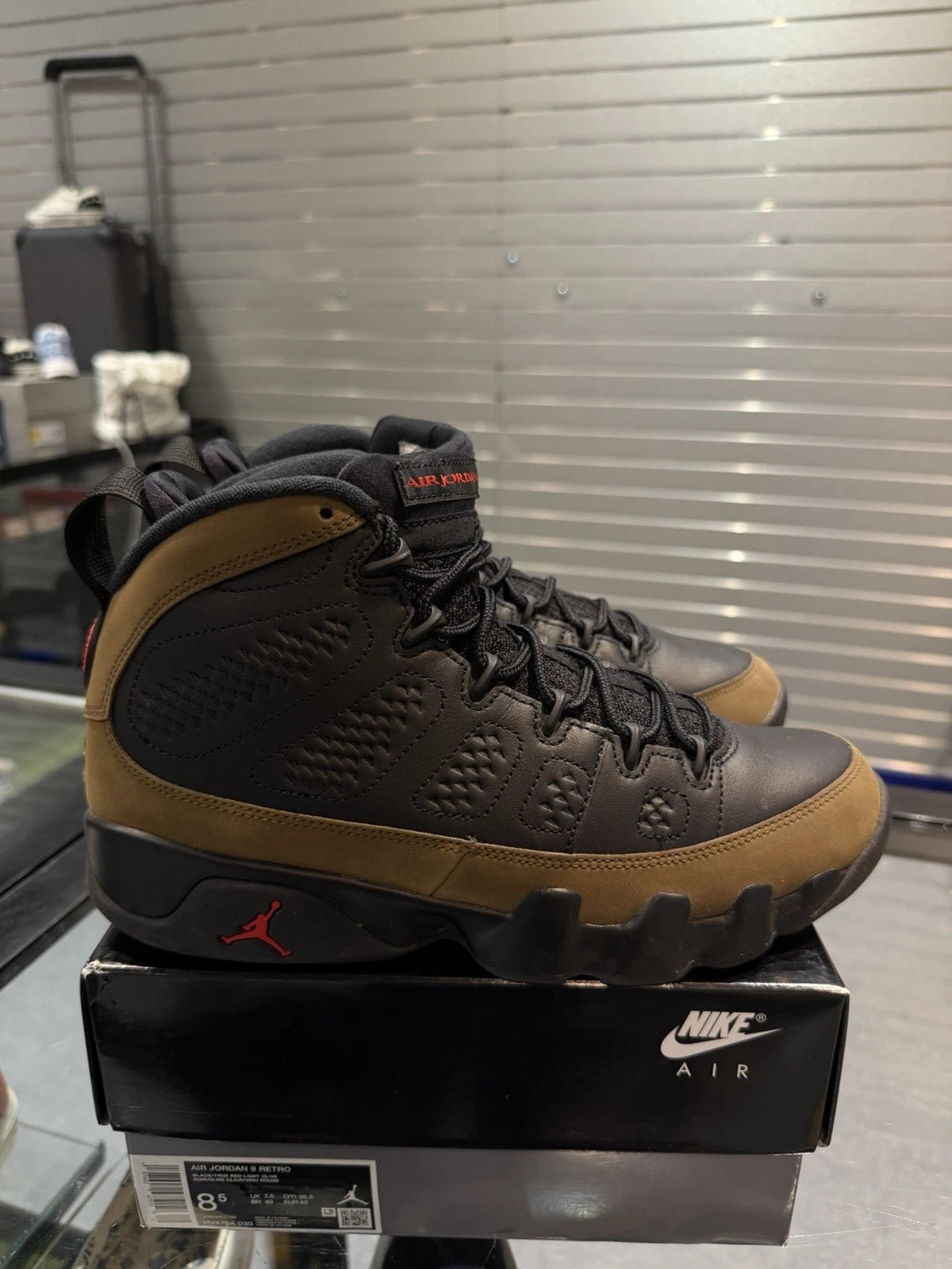 Air Jordan 9 Retro Olive