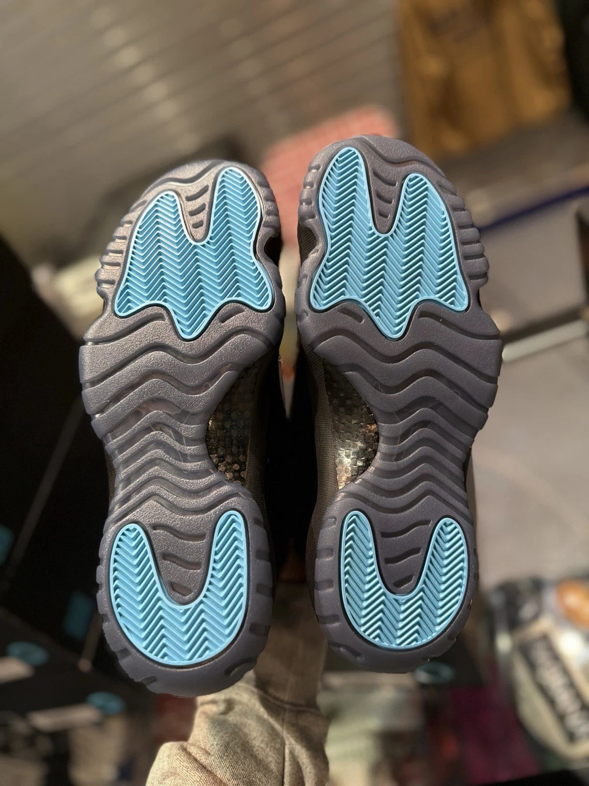 Air Jordan Retro 11 Gamma Blue