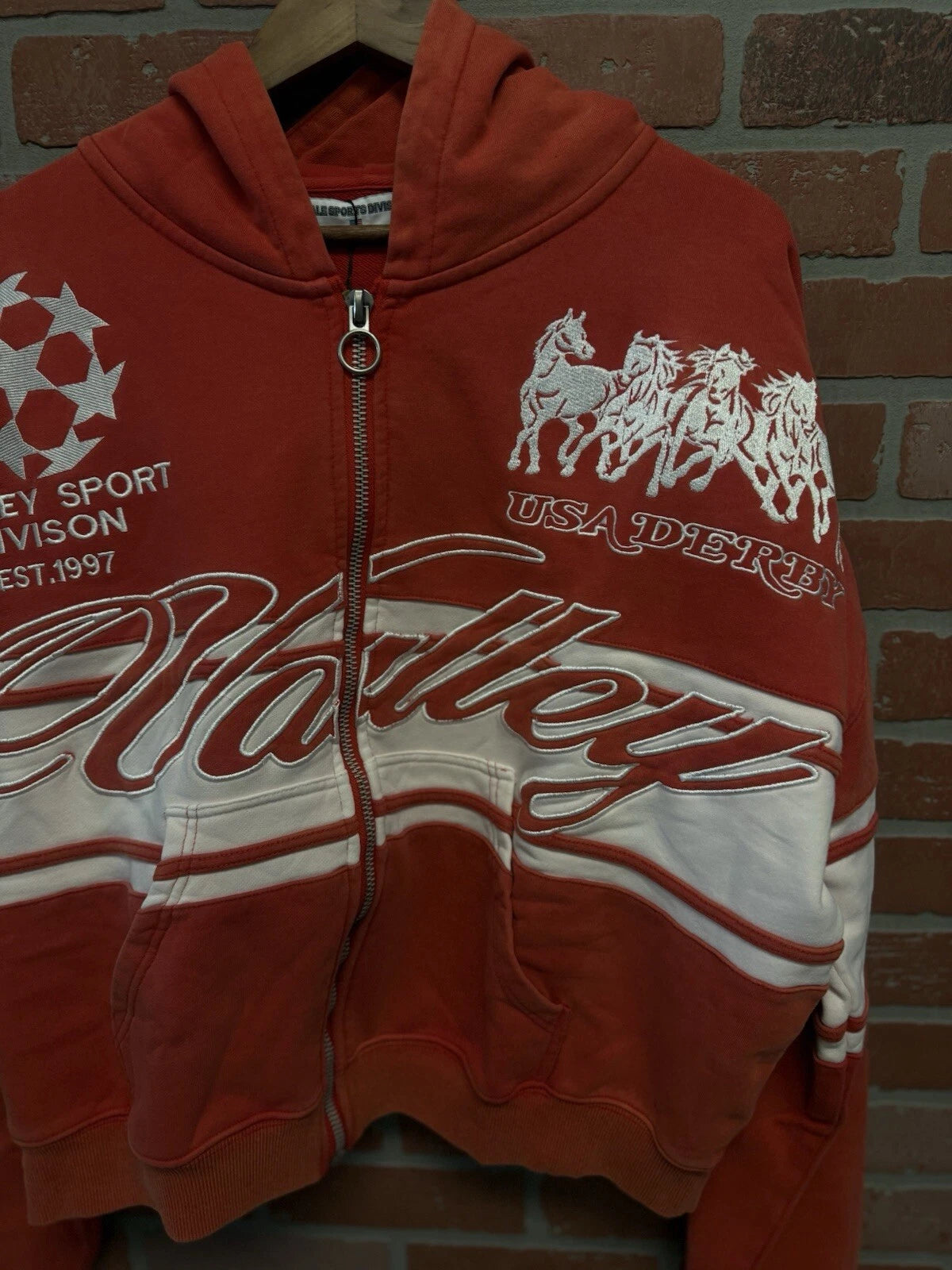 Vale Hoodie Red White Zip Up - Deadstockdenimla
