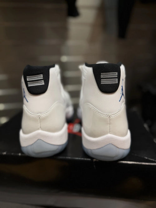 Air Jordan 11 Retro Legend Blue