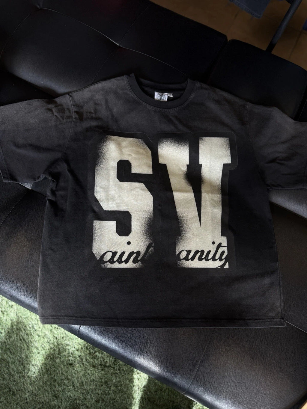 Saint Vanity T-shirt Black Logo - Deadstockdenimla