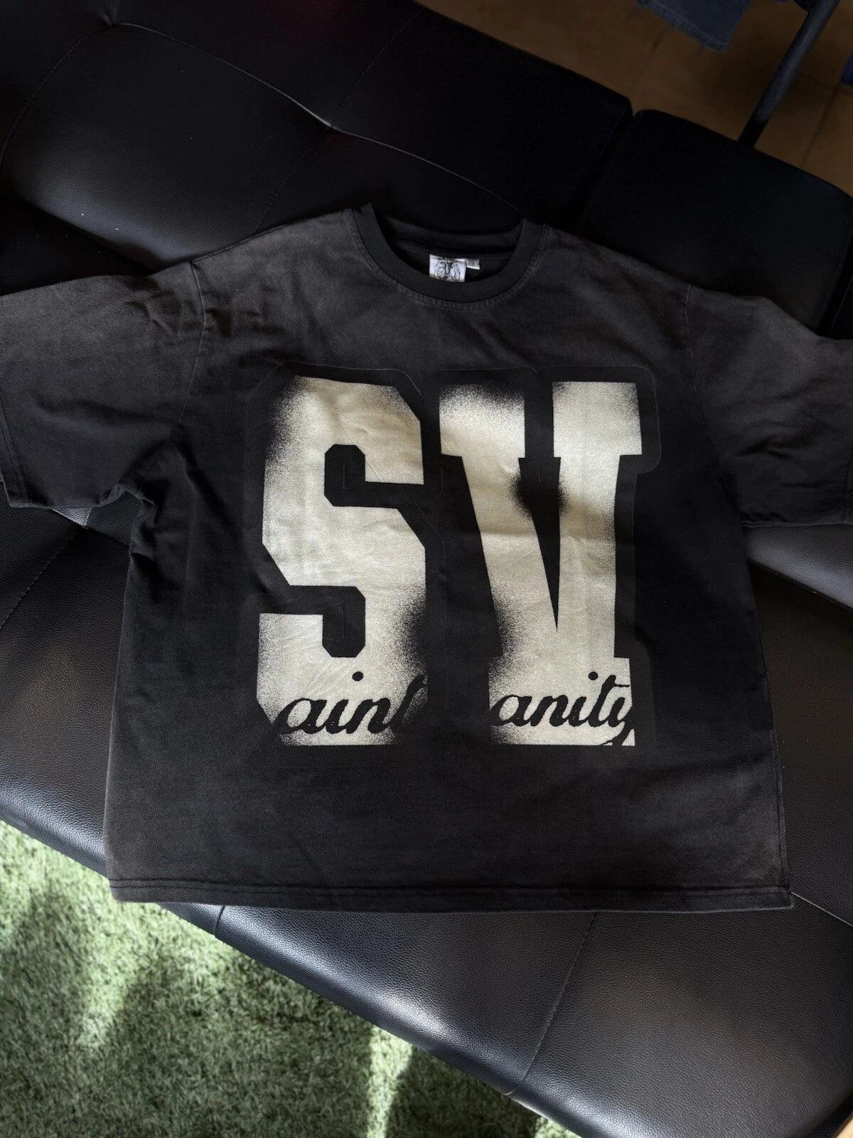 Saint Vanity T-shirt Black Logo - Deadstockdenimla