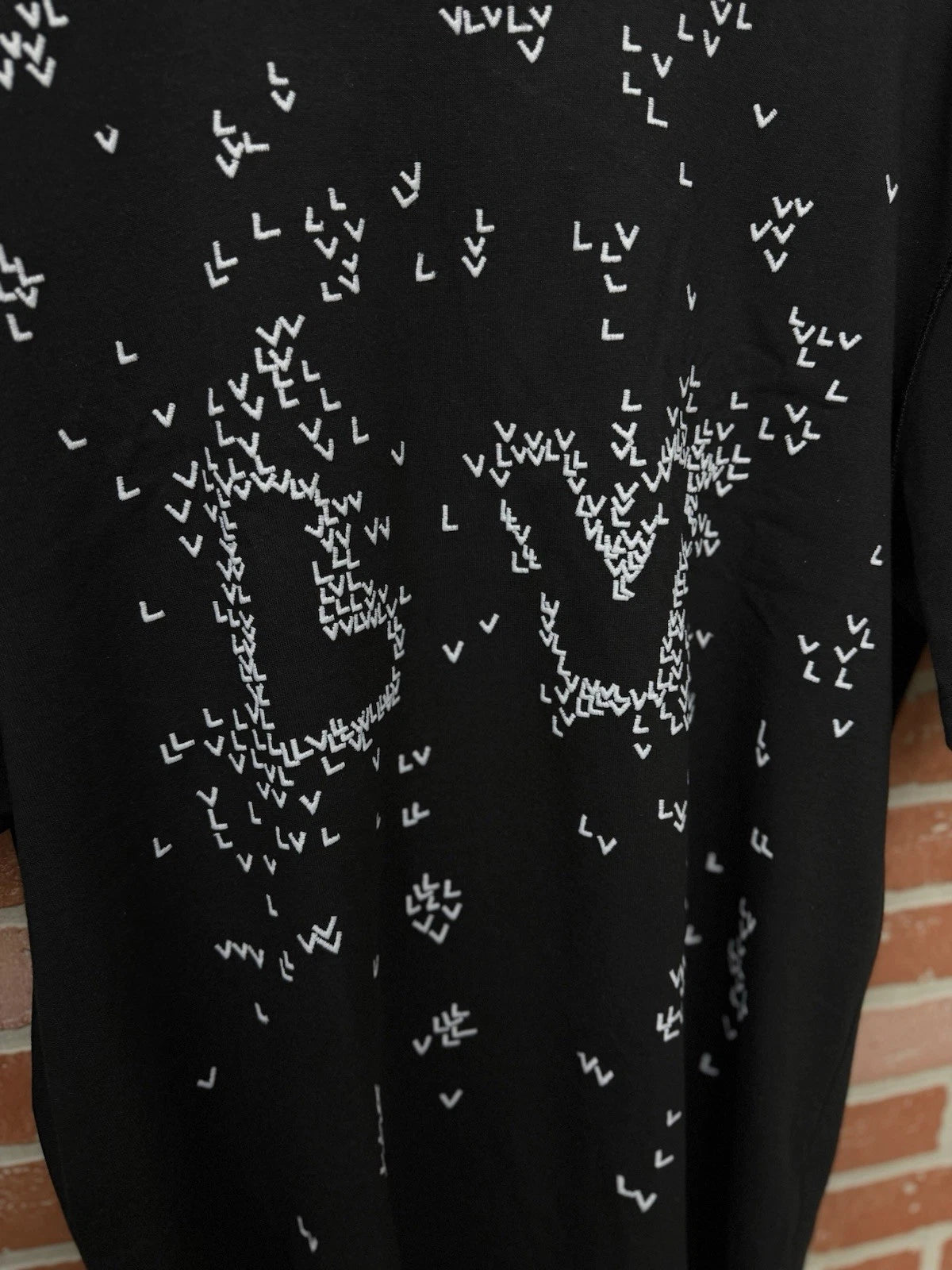 Louis Vuitton Letter Black/White - Deadstockdenimla