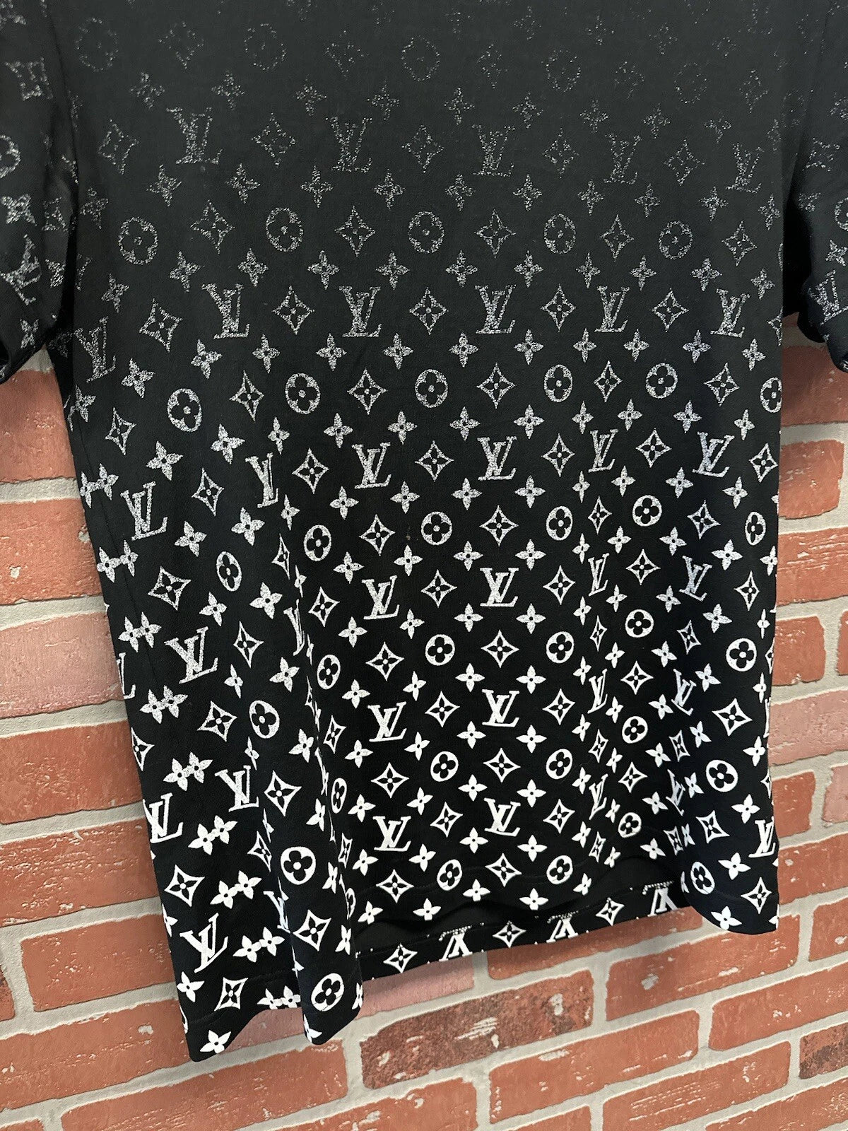Louis Vuitton Gradient Shirt Black - Deadstockdenimla