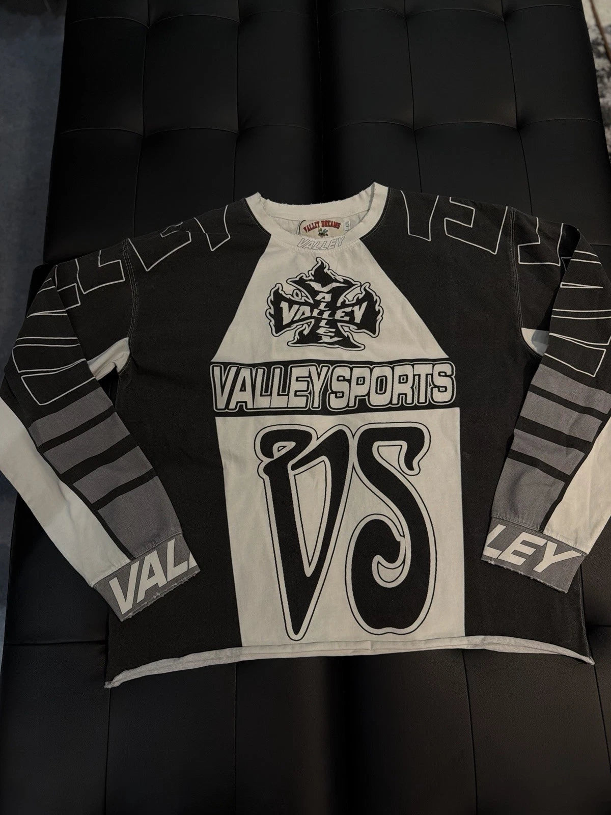 Vale Forever Multicolored Long Sleeve Tee Black - Deadstockdenimla