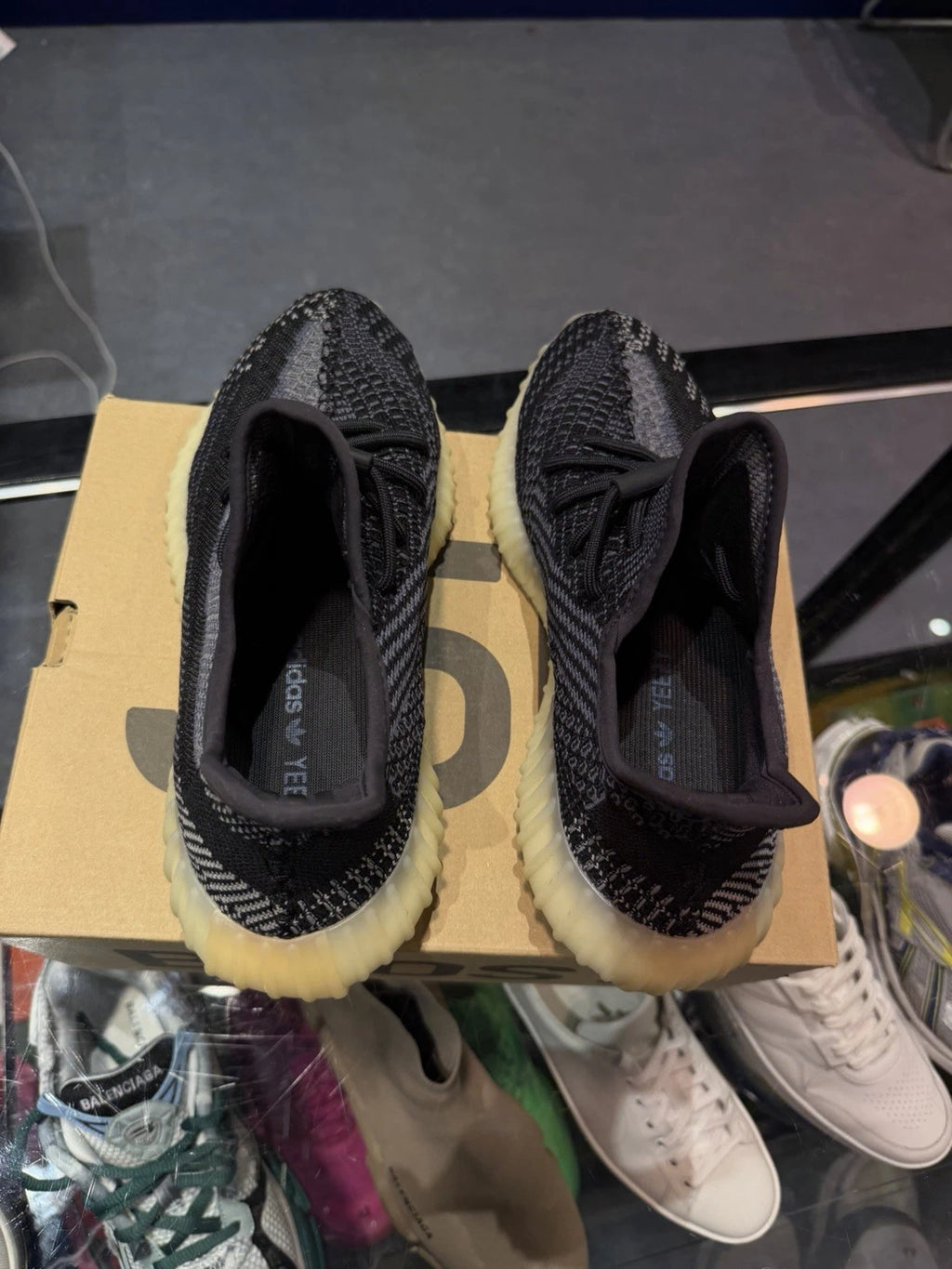 adidas Yeezy Boost 350 V2 Low Carbon