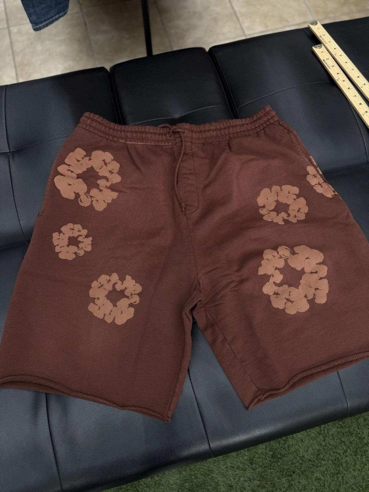 Denim Tears Cotton Wreath Shorts Brown - Deadstockdenimla