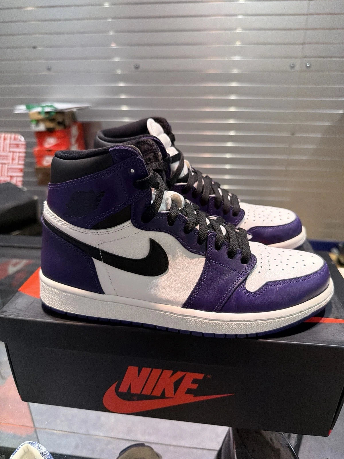 Air Jordan 1 High Court Purple Sneakers