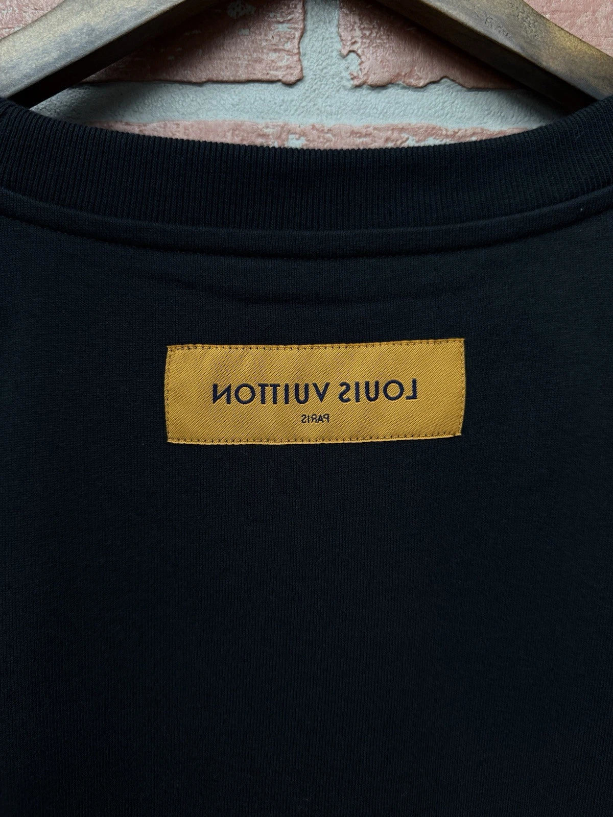 Louis Vuitton Letter Black/White - Deadstockdenimla