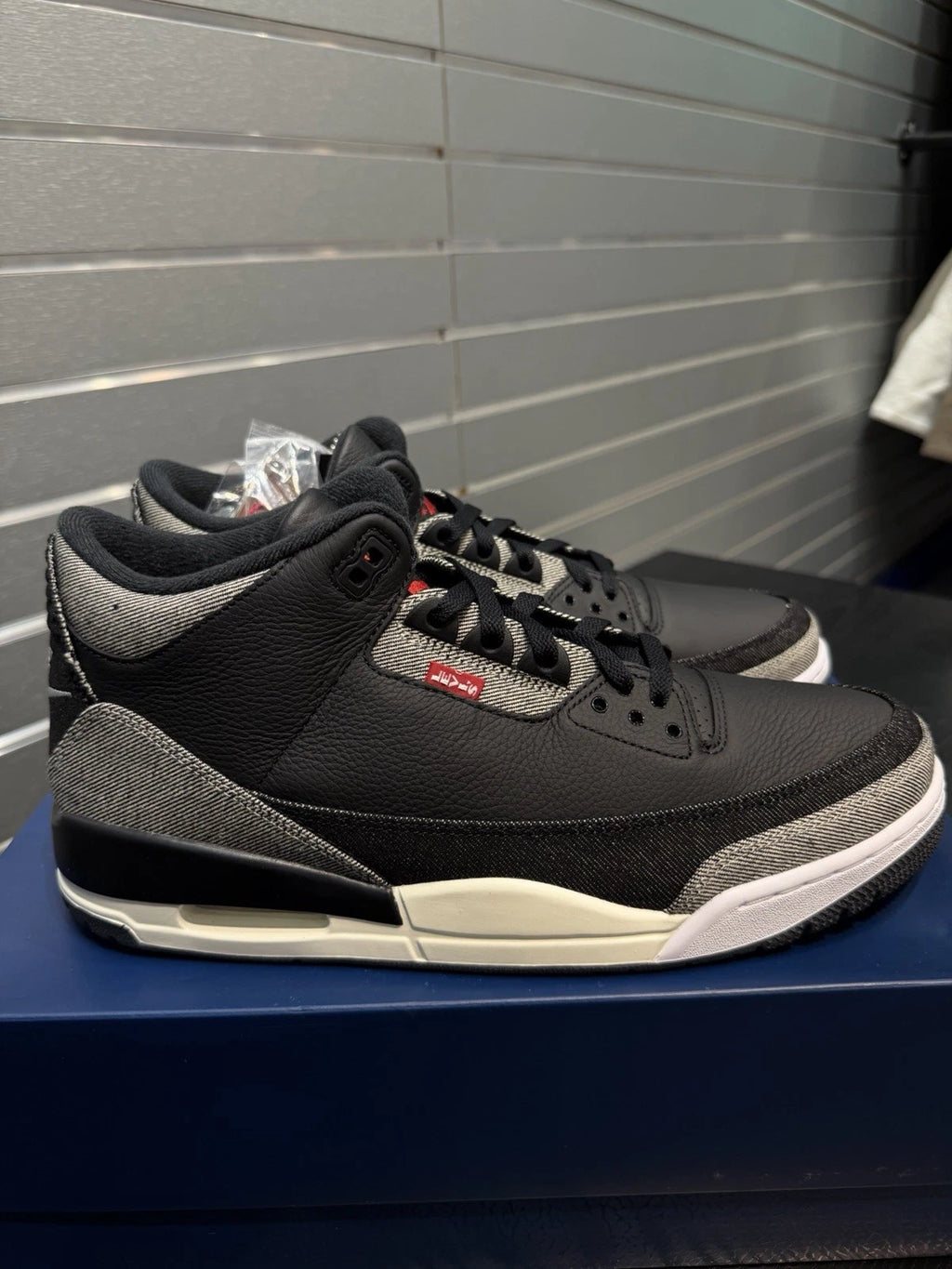 Nike Air Jordan 3 Retro Levi’s Black