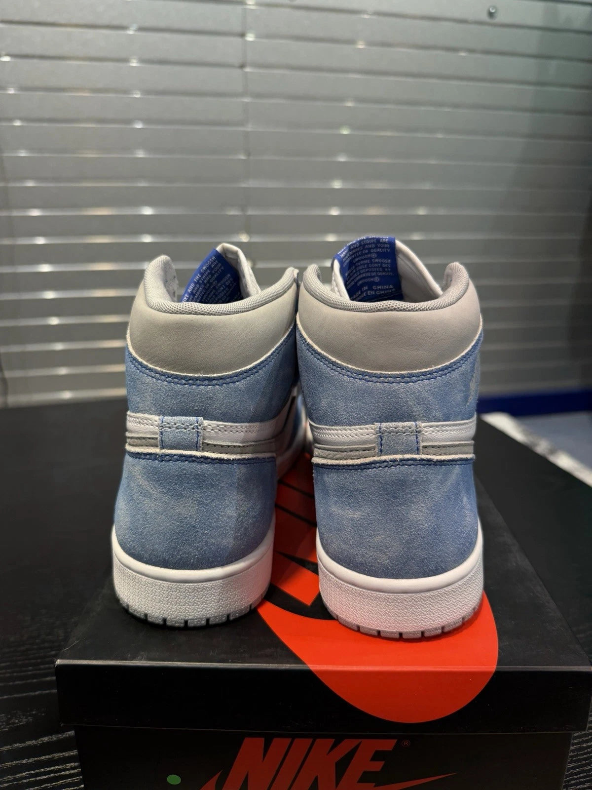 Nike Air Jordan 1 Retro High OG Hyper Royal White/Blue Suede