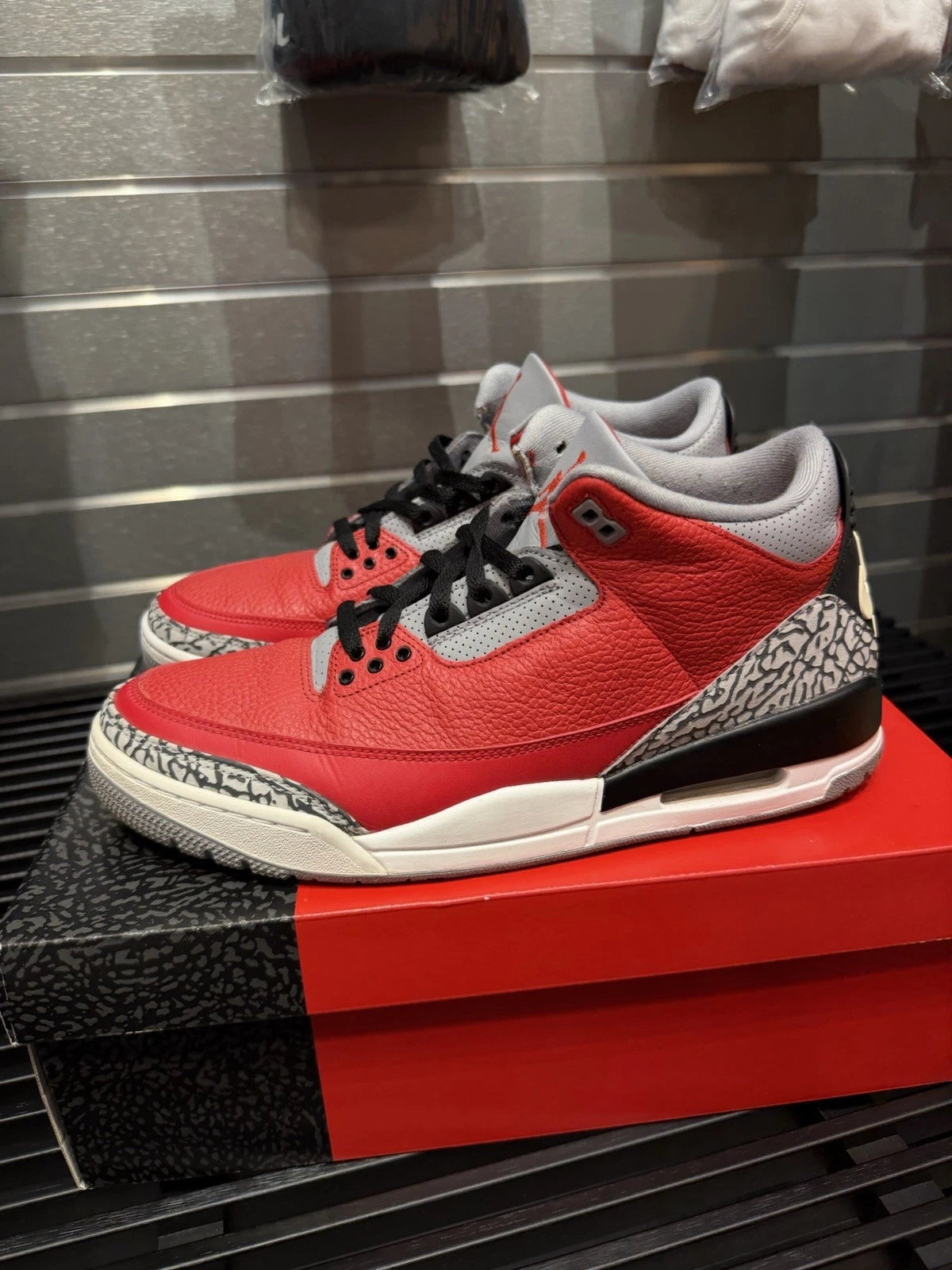 Nike Air Jordan 3 Retro Sneakers