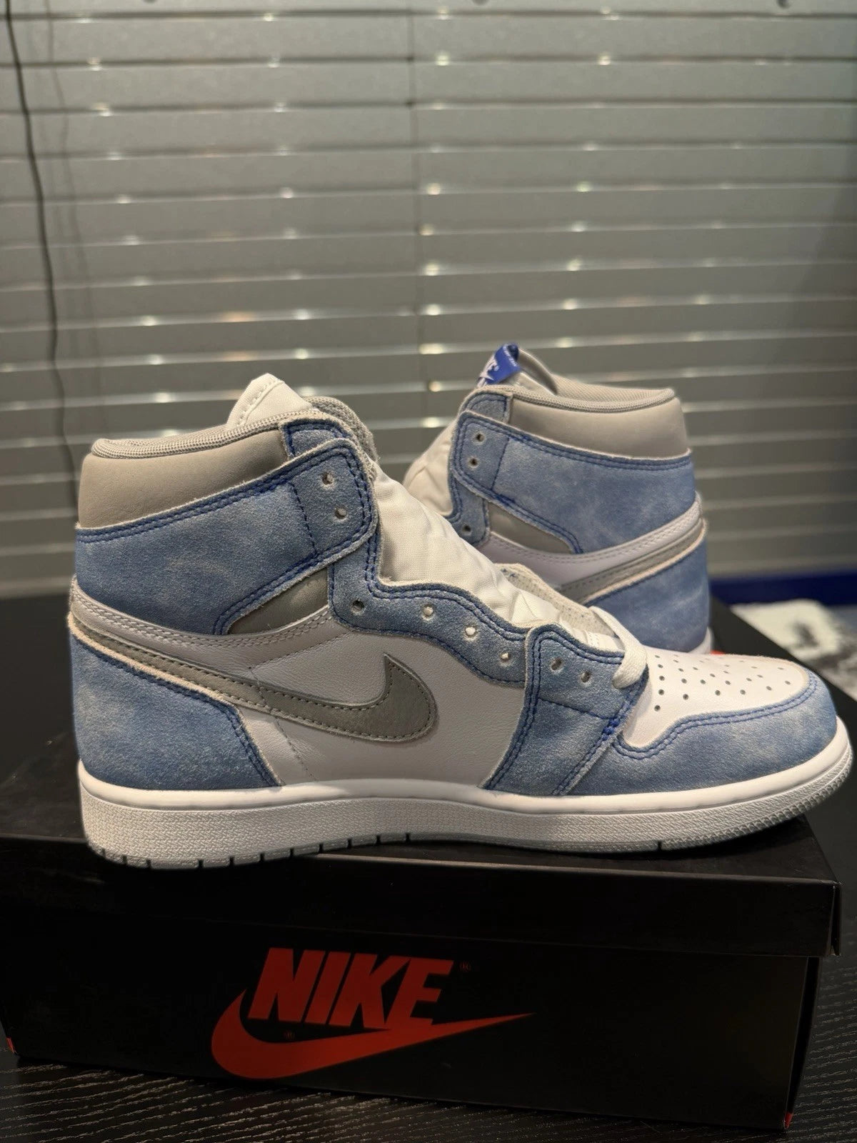 Nike Air Jordan 1 Retro High OG Hyper Royal White/Blue